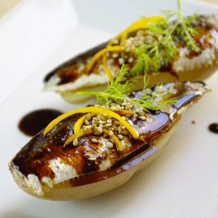 Canapé de sardines et pommes de terre, sauce moromi