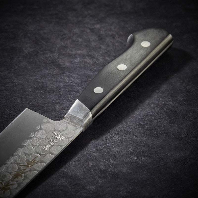 Faca Grand Santoku, lâmina martelada 180 mm