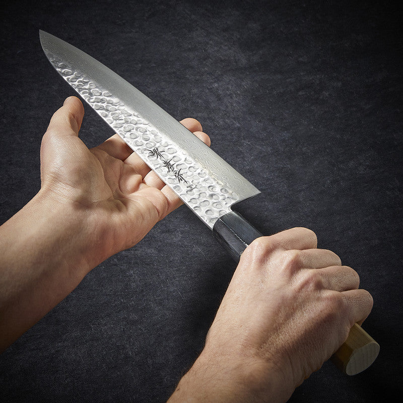 Chefmes met Damast 45-laags gehamerd blad 240 mm