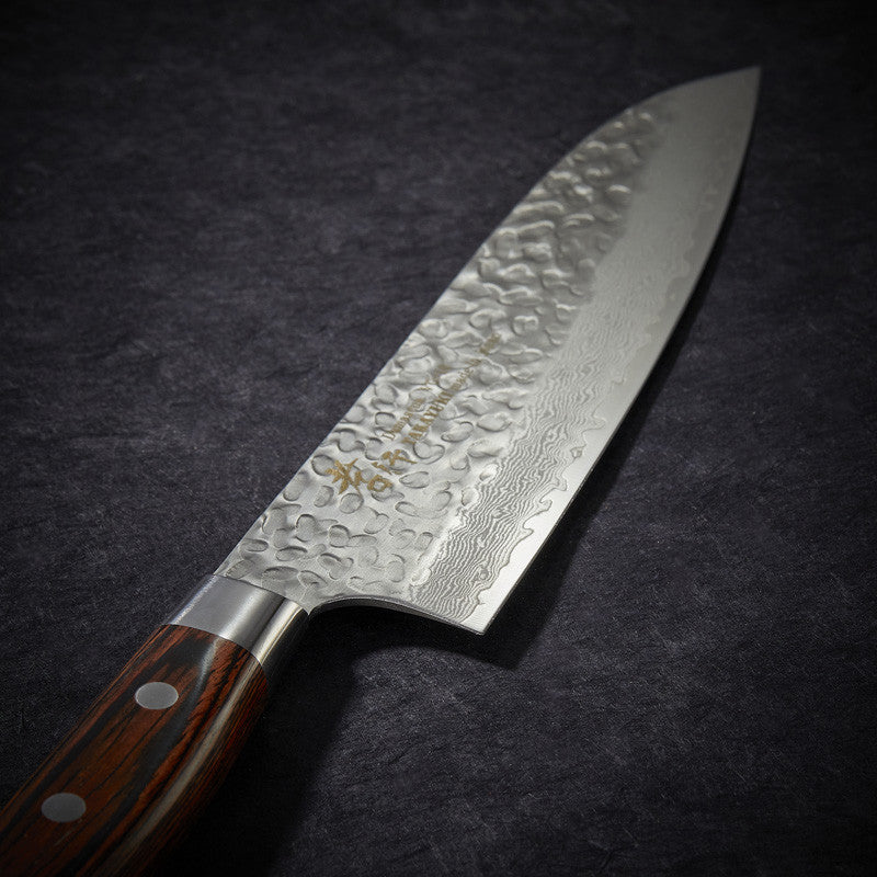 Coltello Santoku, lama Damasco 33 strati martellata 180 mm