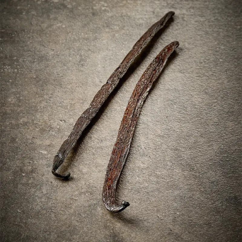 Whole black vanilla pod, Pompona, origin Madagascar 20-24cm