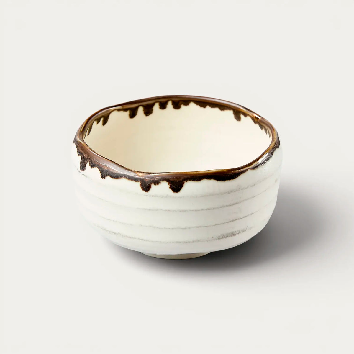 Bol à thé matcha, Motif KINYU NAGASHI