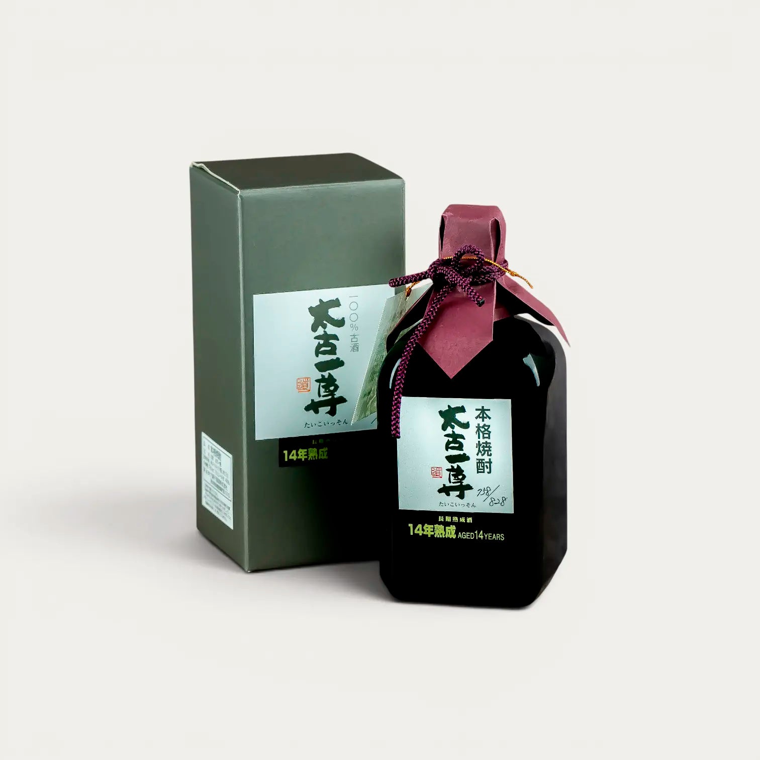 Shōchū d’orge et de riz Koshu Taikoisson 14 ans d'âge - 720ml