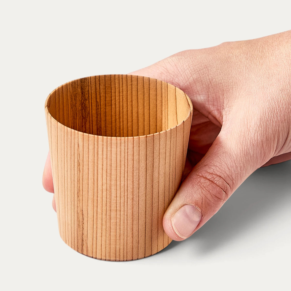 Sakéglas van Yoshino-cederhout