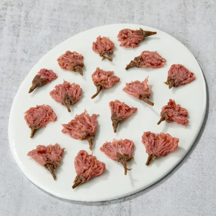 Solené třešňové květy 5 mm stonek 