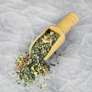 Vegetables and sesame furikake