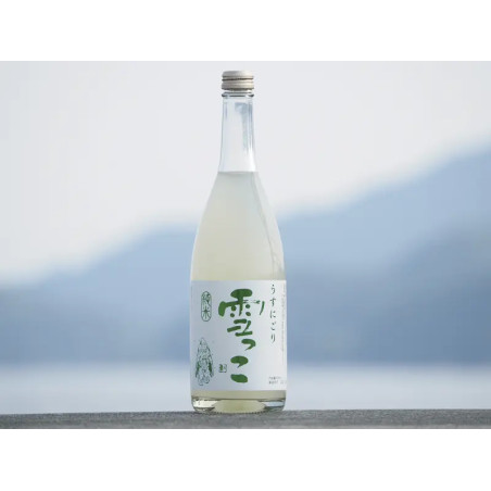 酒由紀子純人臼づくりVol。 16%、720ml