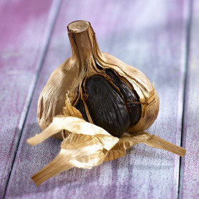Black garlic from Aomori or Mie Black garlic & Black shallot