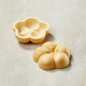 Monaka Flower of Ume Plum 52 * 15 mm Monaka Flower of Ume Plum 52 * 15 mm