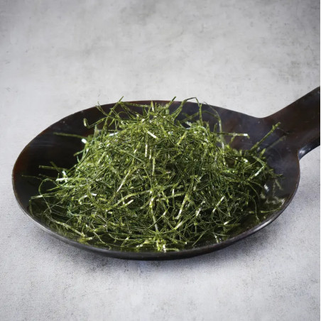 Kinshi nori alge uklesane u anđeosku kosu