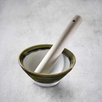 SURIBACHI MATTOR IN NJEGOVI PESTLE SURIKOGI
