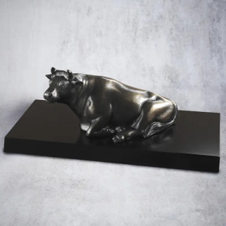 Estátua de bronze Wagyu Hanuei