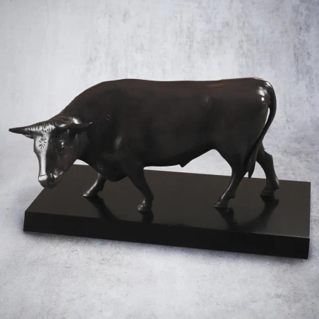 YUFU Wagyu bronze statue