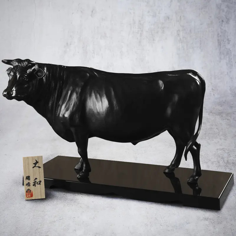 Aleación de la estatua Wagyu Yamato