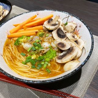 Ramen Vegan e seu caldo no Miso