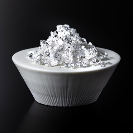 Edible silver petals E174 Food aid