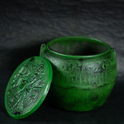 Cast iron jar for charcoal extinction