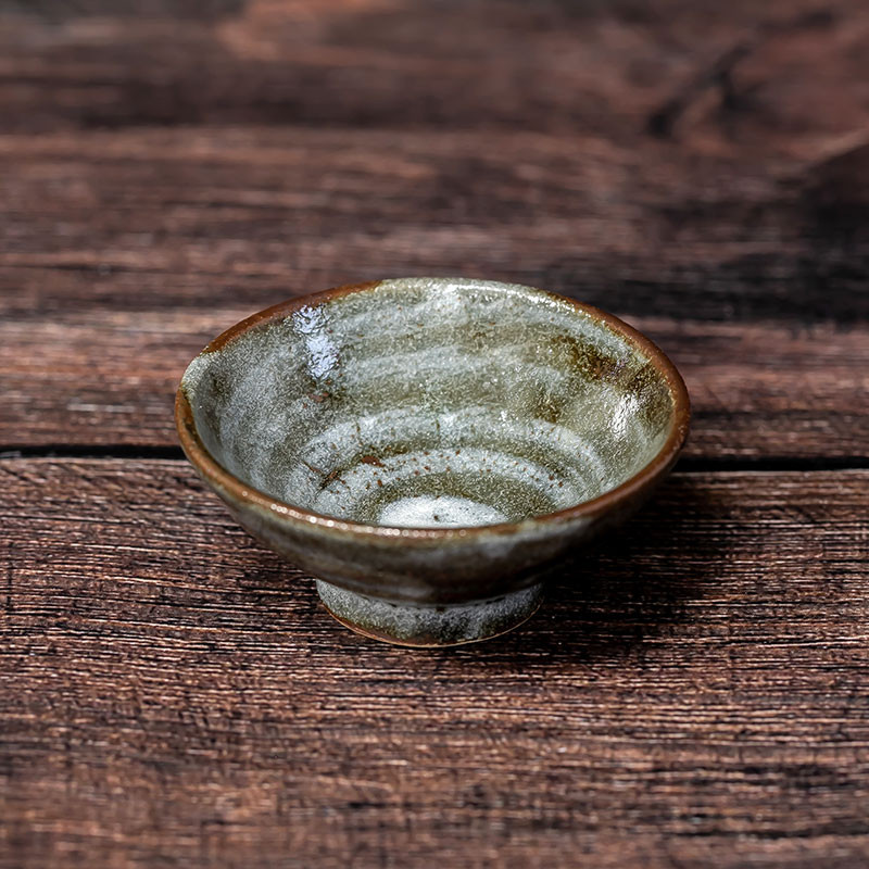 Vaso de sake sakazuki plano Vaso de sake sakazuki plano