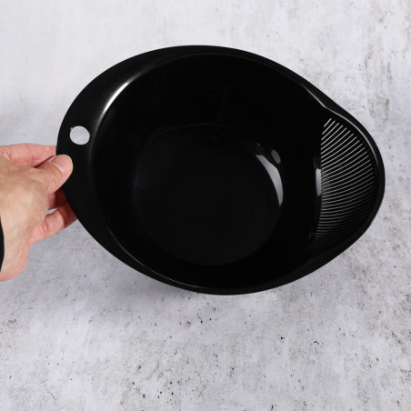 Bol de rinçage pour le riz noir