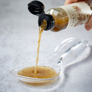 Salsa de alga de akamoku