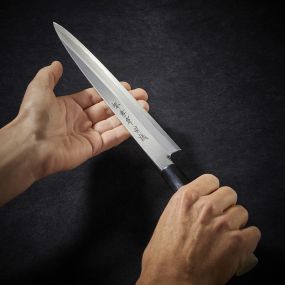 Cuchillo para sashimi con hoja de 240 mm (para diestros)