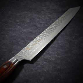 Cuchillo Kengata Yanagiba para sashimi con 33 capas en acero de Damasco con hoja martillada de 270 mm