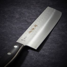 Cuchillo Nakiri para verduras con hoja martillada de 165 mm