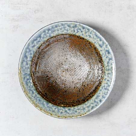 Schüssel in Sashimi, traditionellem Flussdesign