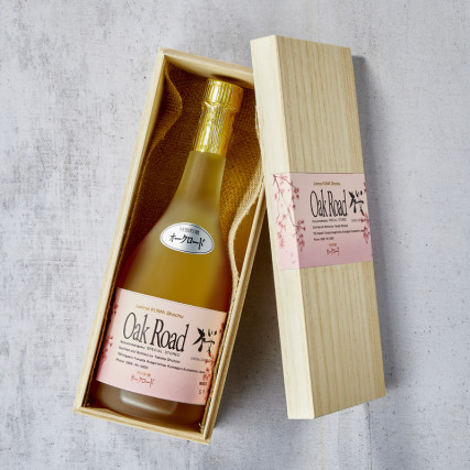 SHOCHU OAK Road Sakura Saké & Alkoholy