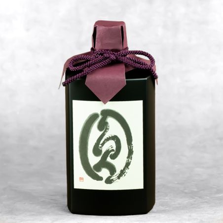 Shōchū de arroz envejecido 10 años