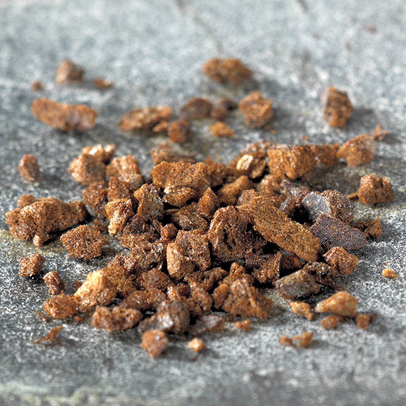 Crunchy freeze-dried 3 years aged soy sauce crystals