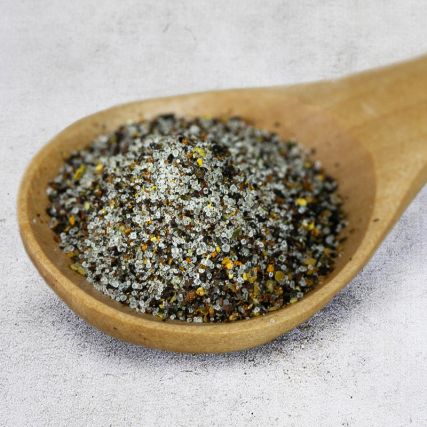 Смесете 7 подправки и сол yakumi shio