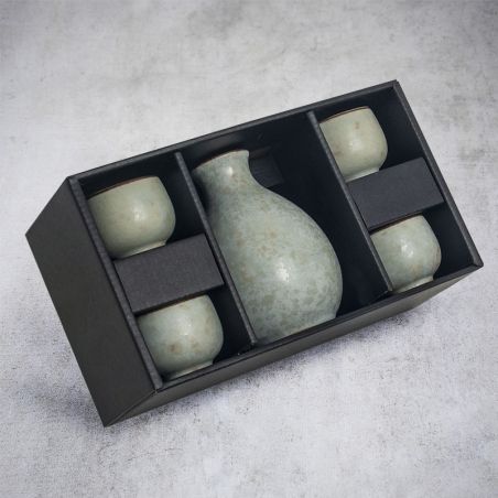 Sake service in porcelain
