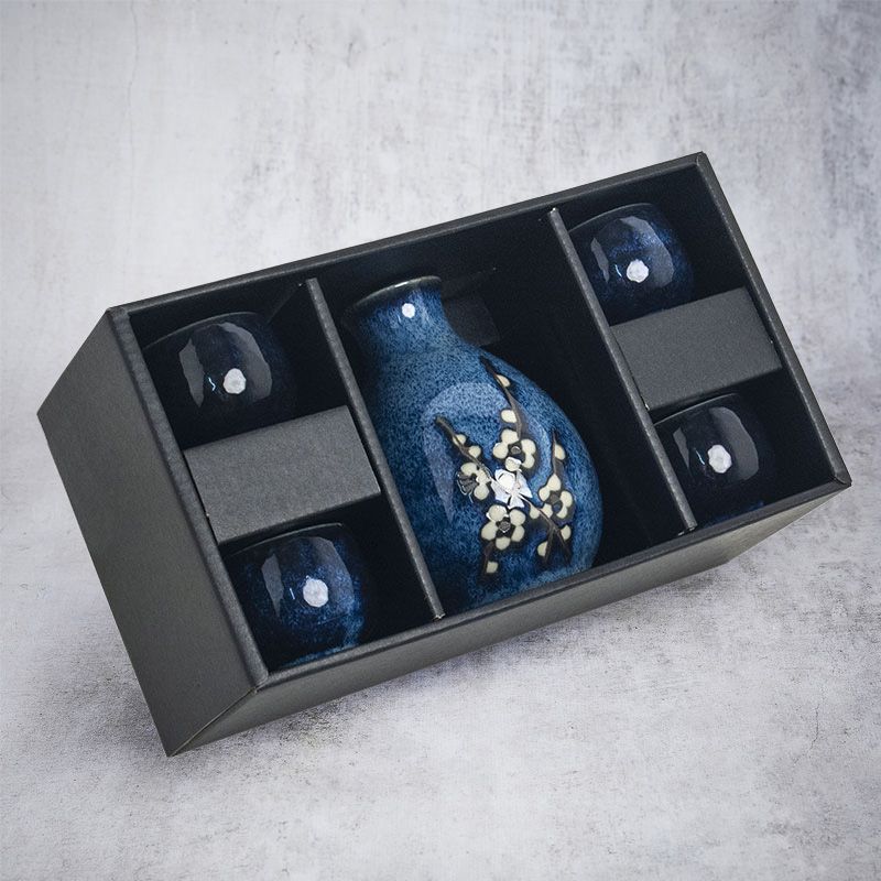 Porcelanska sake usluga Porcelanska sake usluga