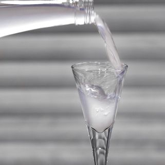 Sake yonetsuru junmaishu nigori frizzante