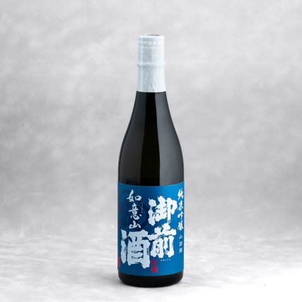 Gozenshu Junmai Ginjo Nyoisan sake