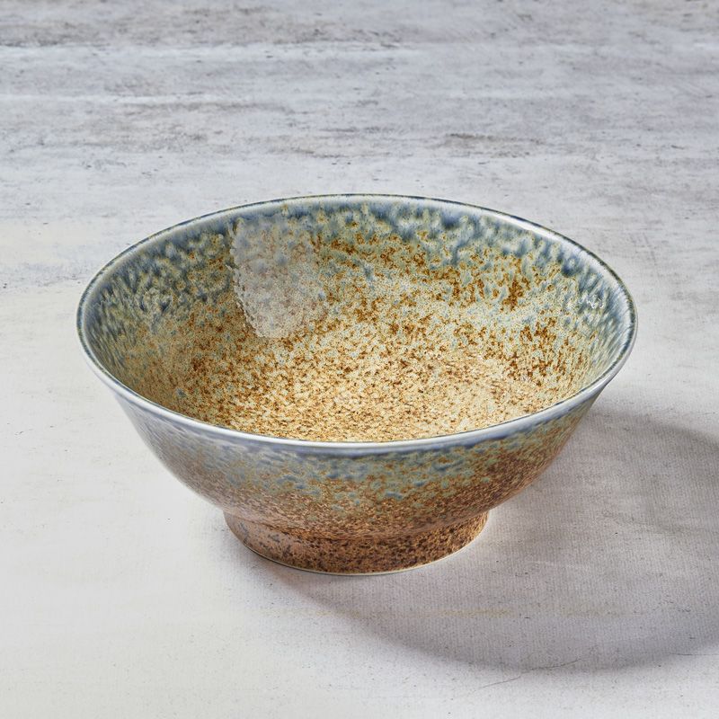 Bowl with brown and blue ratmen Bowl with brown and blue ratmen