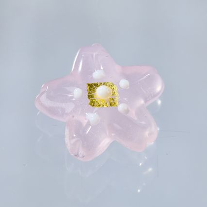 Onnellisuus ovi Engimono Sakura