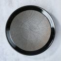 Kushime Membachi Kuro Shumaki Plate Ø 27.0 cm, Dybde 6,2 cm