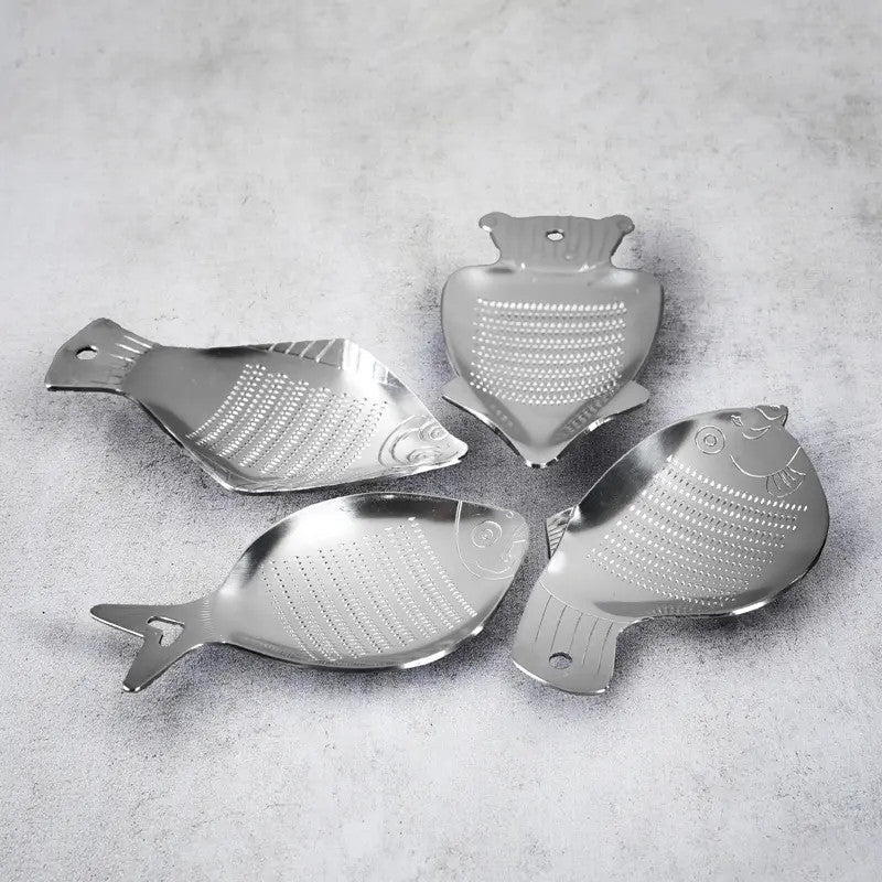 Taï mini oroshi-gane Red Snapper-shaped grater 107 x 63mm