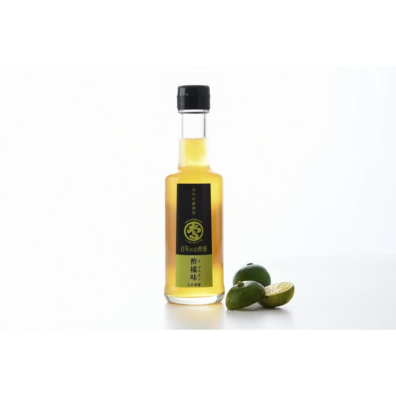 Würzmittel aus Reisessig und Sudachi-Saft 
