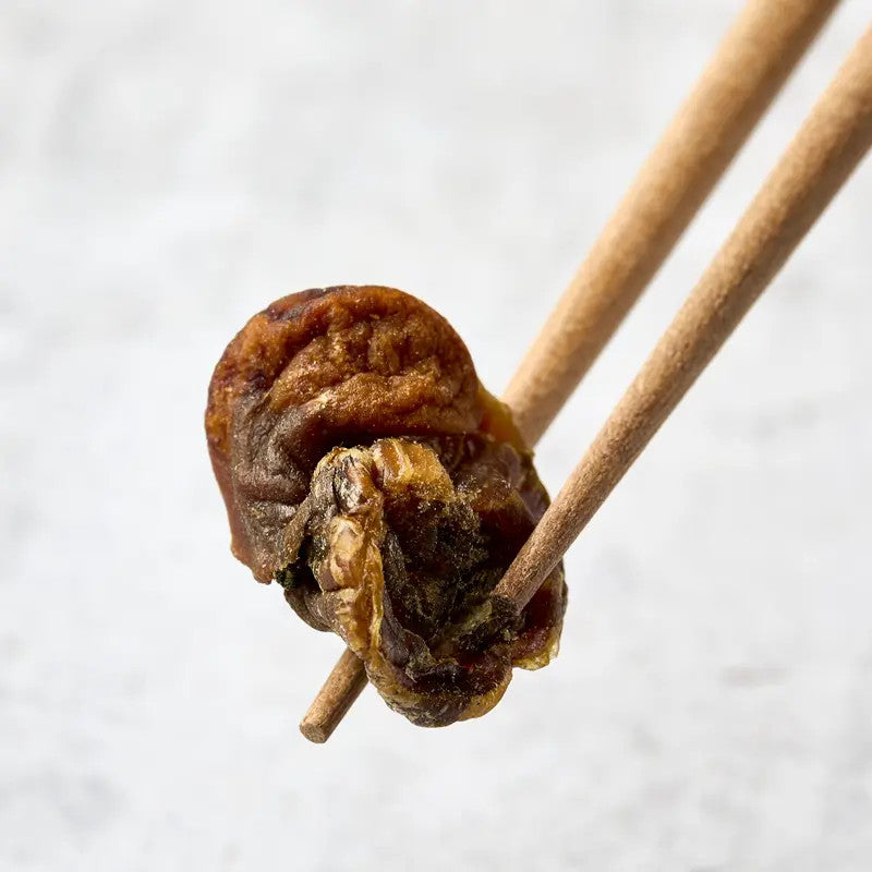 Gekochte getrocknete Kammmuscheln Hotate bushi