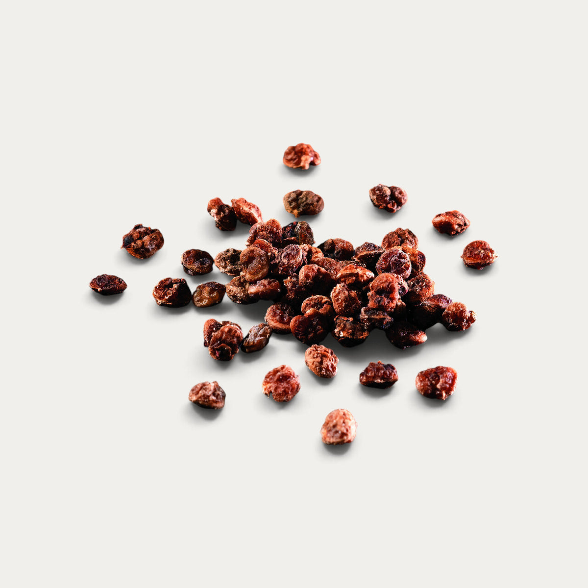 Getrocknete und geschälte rote Beeren