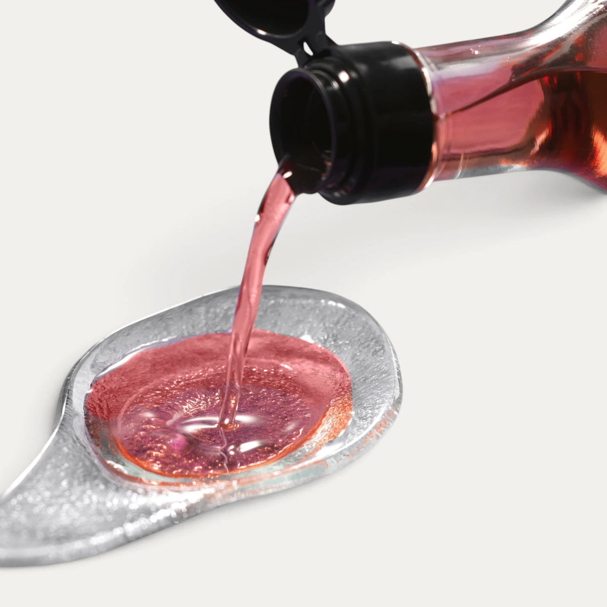 Condiment mit Reisessig und rotem Shiso