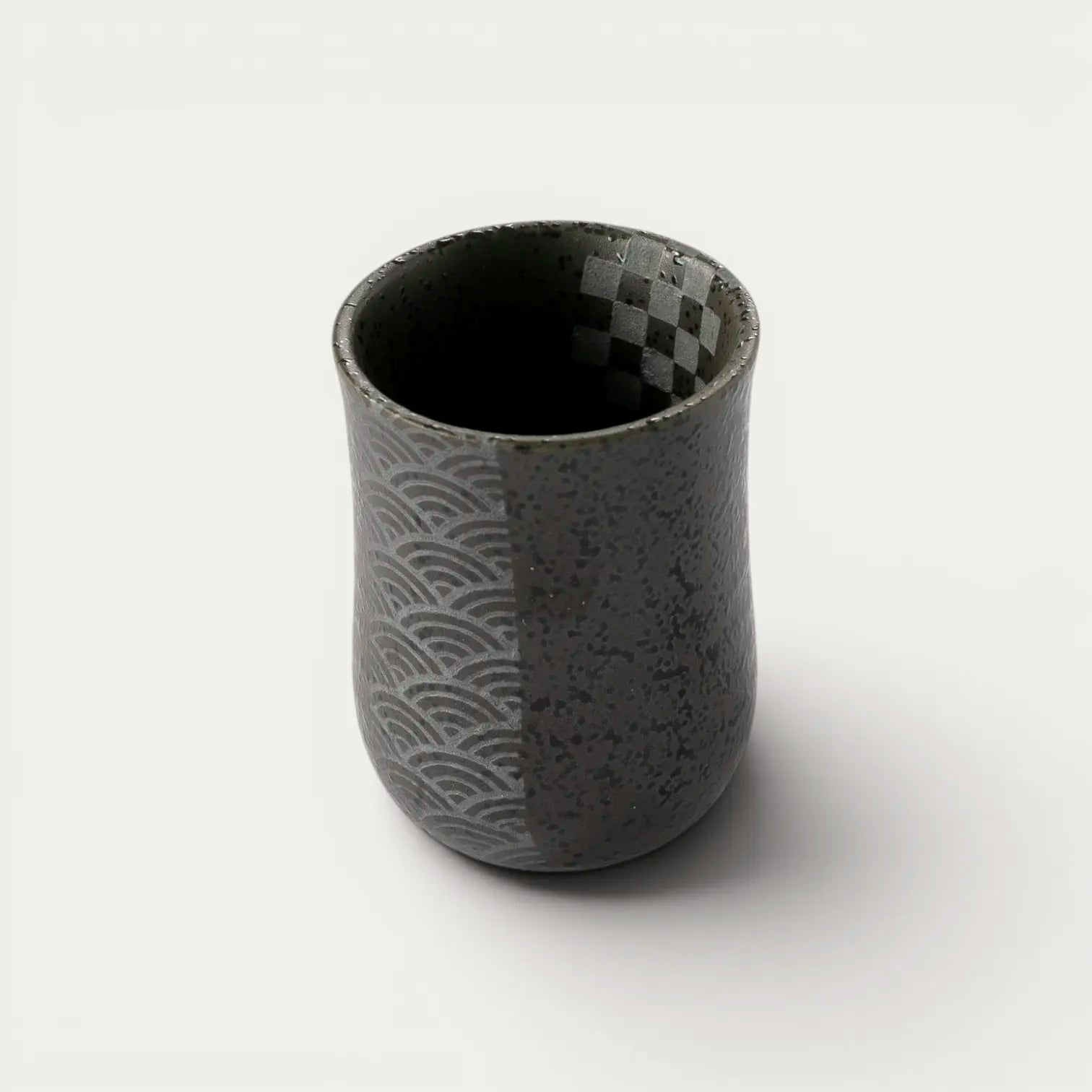 Sakéglas zilver en zwart, design Komon